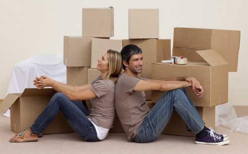Easy booking process for packing and unpacking services